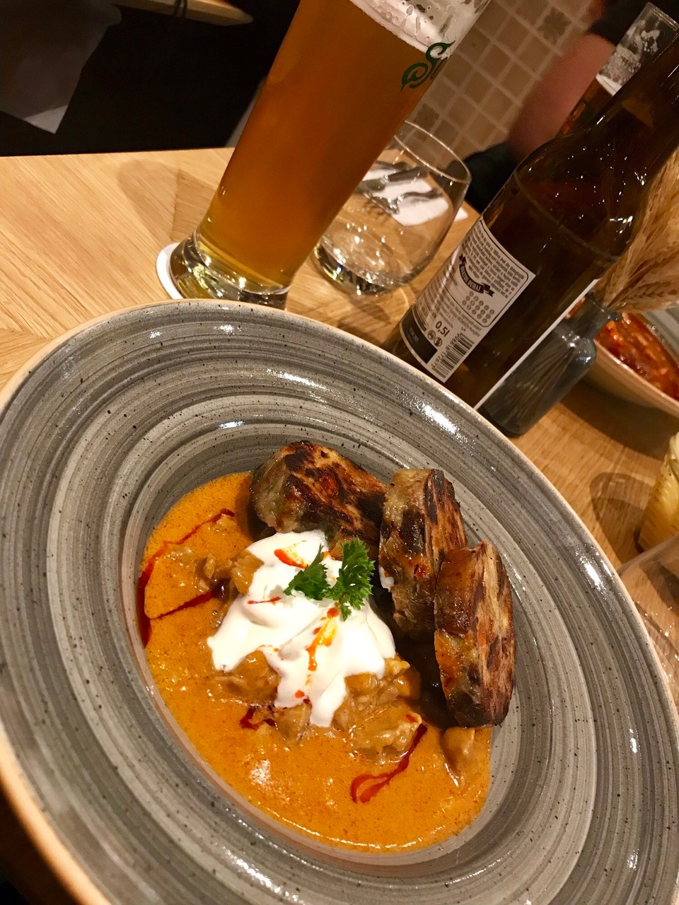 Ungarn - Budapest VII. kerület - Veal stew | Soproni IPA | Dennis ist da | Friday!!