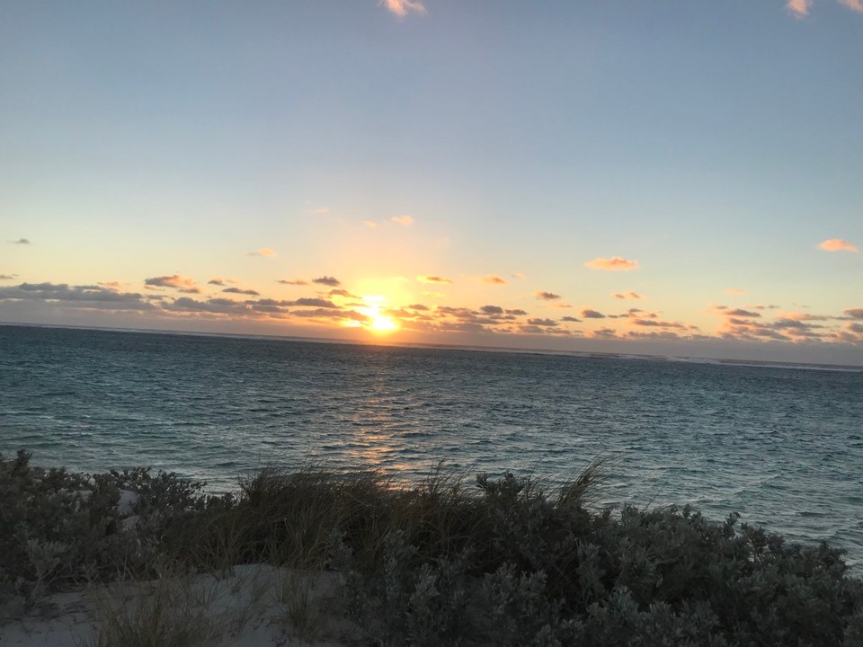 Australien -  - Strand und Sonnenuntergang 