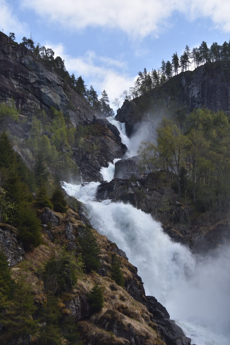Norwegen - Hovden - Fallhöhe von 165m
