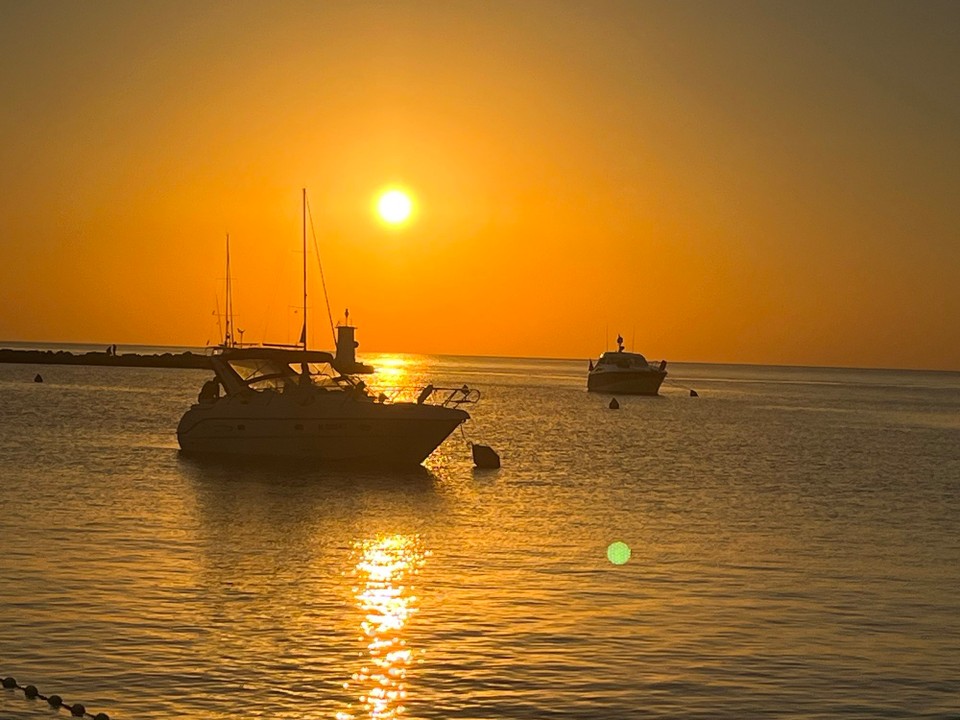 Kroatien - Novigrad - Sonnenuntergang in Novigrad 