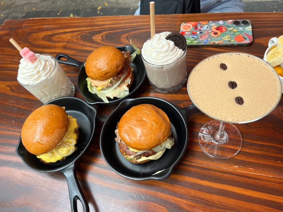 Vietnam - Da Nang - Lazy beach day with some good good food today. This bikini bottom restaurant does the best food and it’s so cheap as well! We had burgers and pancakes and some boozy milkshakes. So bloody good 