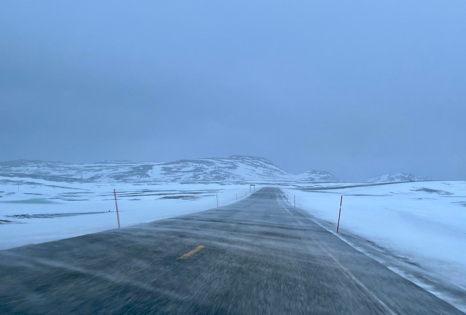 Norwegen - Nordkapp - Der Wind hat zugelegt und es schneit. 