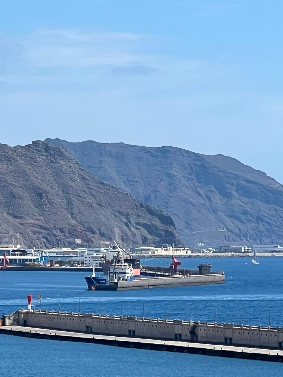 Spanien - Santa Cruz de Tenerife - Dieser Tanker hat heute den Sprit geliefert 