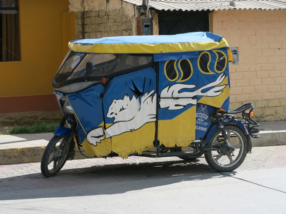 Peru - Huaraz - Tuk tuk local