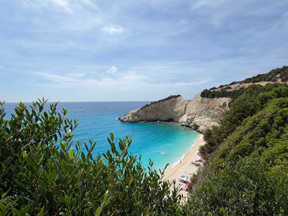 Griechenland - Athani - Ging es weiter zum Strand Porto Katsiki, dem wohl bekanntesten Strand der Insel. Der hat uns aber nicht so sehr gefallen, sodass wir nur für ein paar Foros geblieben sind.