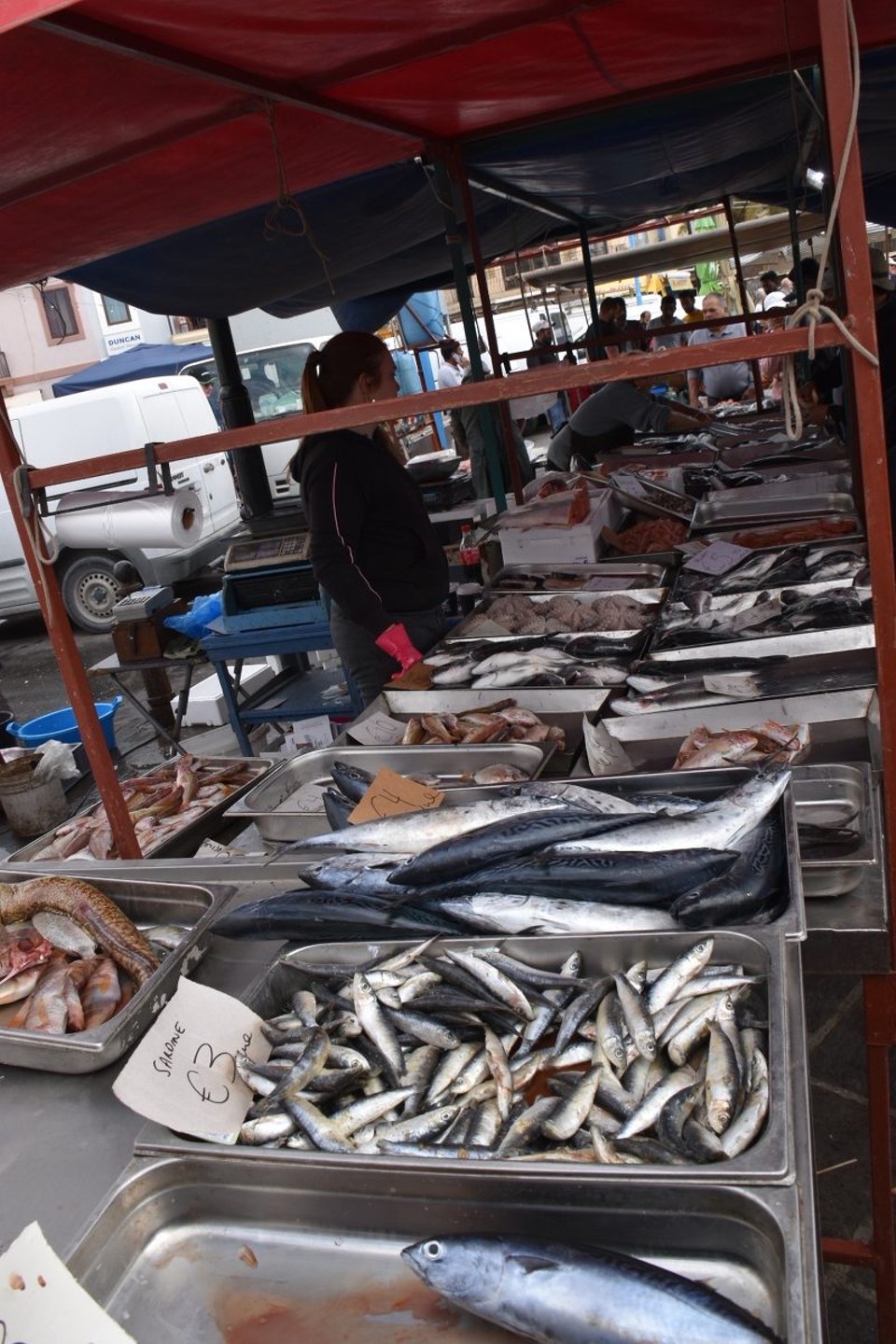 Malta - Marsaxlokk - Es lohnt sich den größten Wochenmarkt auf Malta zu besuchen. Ein tolles Erlebnis.