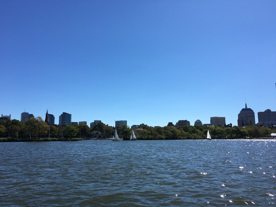  - Vereinigte Staaten, Boston - Und die Aussicht auf die Stadt von unserem Boot