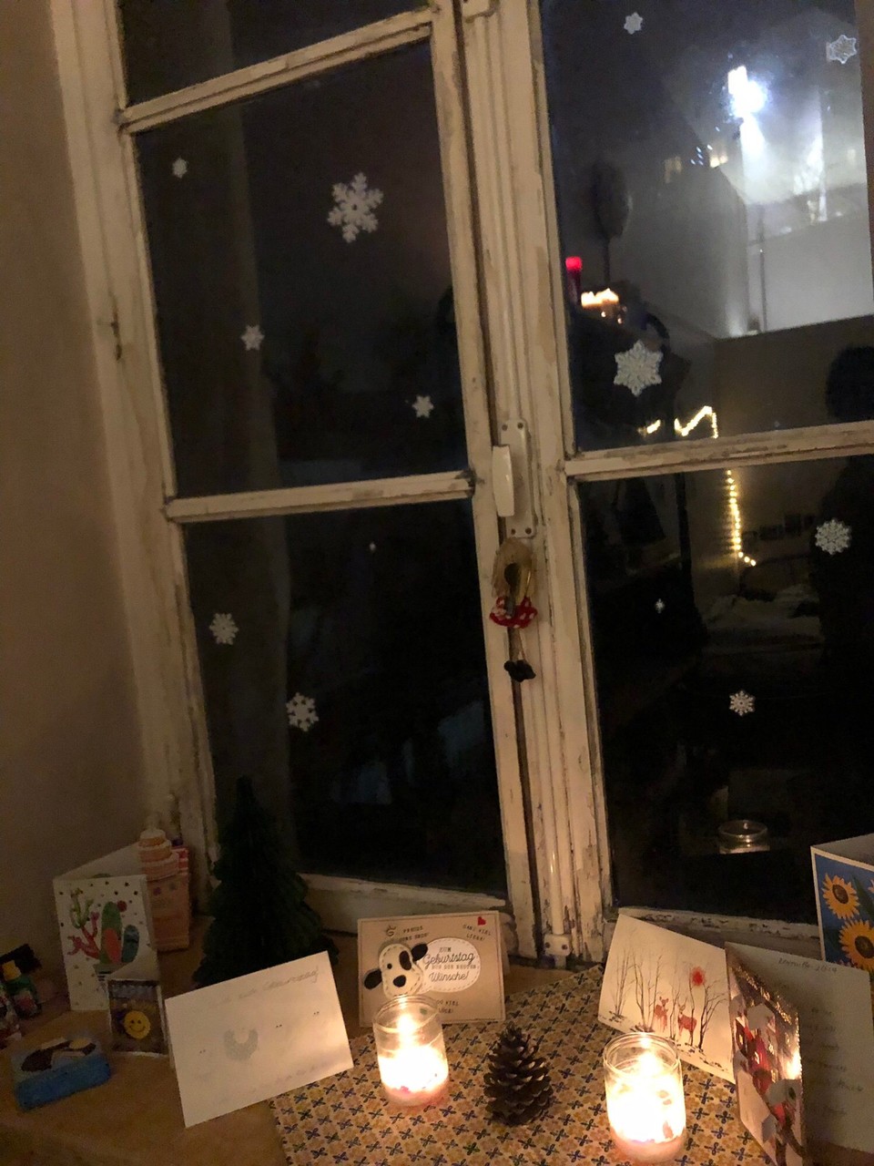 Frankreich - Grenoble - Ein schön weihnachtliches Zimmer, man darf nur nicht...