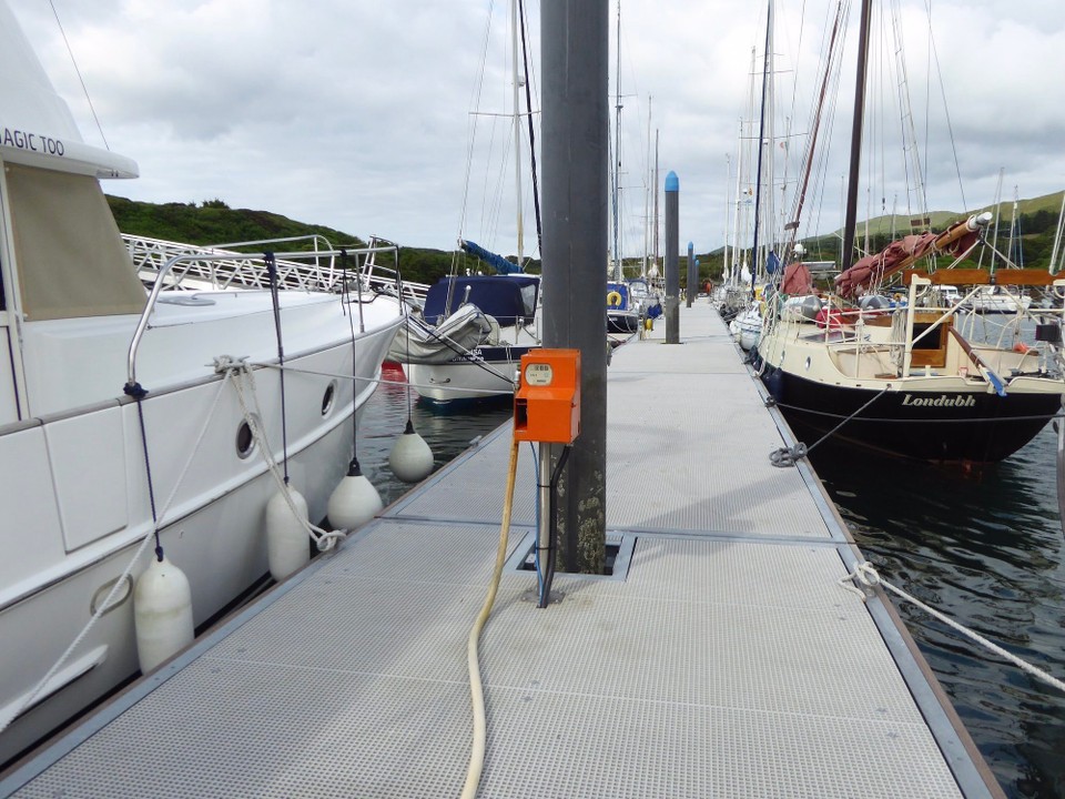 Ireland - Bere Island - A different fuel pontoon. There are up to 5000 litres of fuel in the boatyard on the bank, and it is fed through this pump on the pontoon.