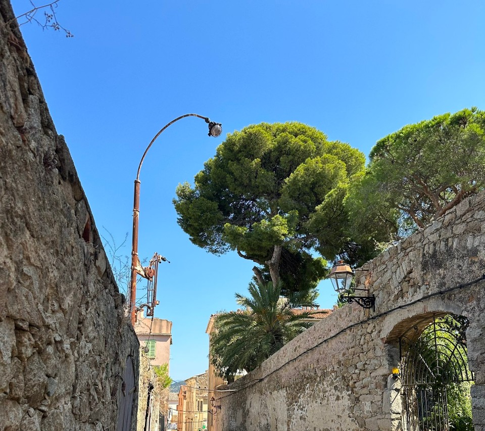Frankreich - L'Île-Rousse - 