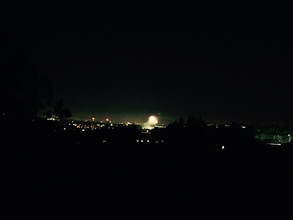  - Vereinigte Staaten, La Cañada Flintridge - Happy 4th of July - wie wurde mir das beschrieben: BBQs und Feuerwerk. Und was hab ich gemacht? Ein BBQ besucht und ein Feuerwerk angeschaut - so wird das gemacht =) 