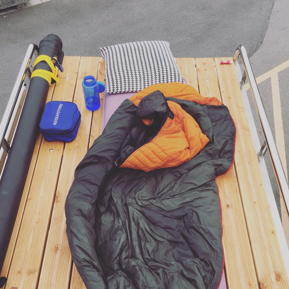 Schweiz - Krattigen - Da Chris keine Unterkunft hatte, habe ich ihm meine Terrasse angeboten.