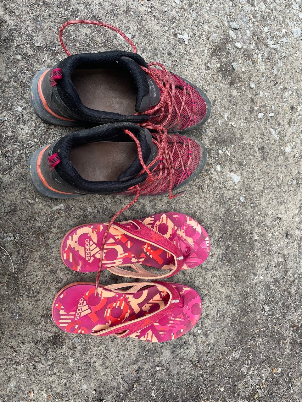 Slowenien - Cerknica - Tauschen wieder Flipflops gegen Wanderschuhe 