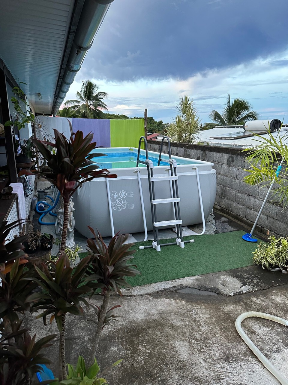 Französisch-Polynesien - Papeete - .. es gab sogar ein Pool😎