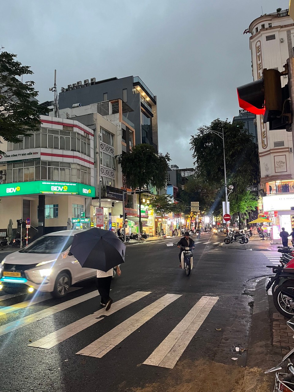 Vietnam - Da Nang - Went to get some snacks before going to bed and had 12 hours sleep - needed!