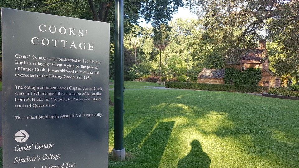 Australia - Melbourne - Cook's Cottage