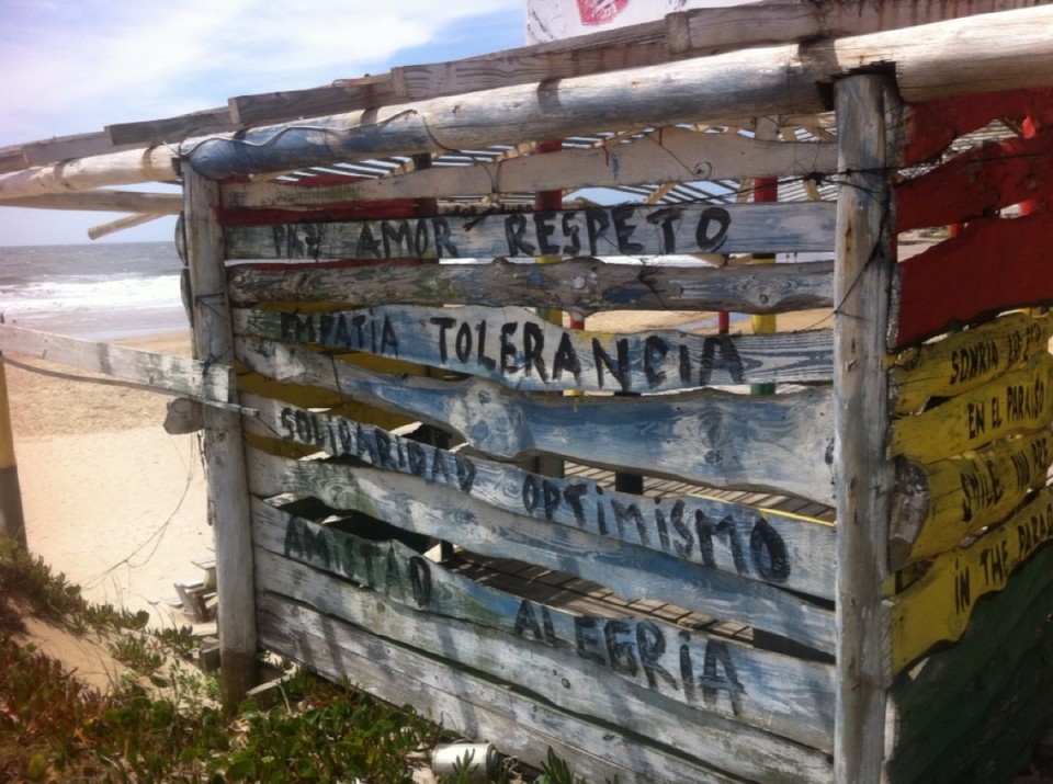 Uruguay - Punta del Diabolo - values
