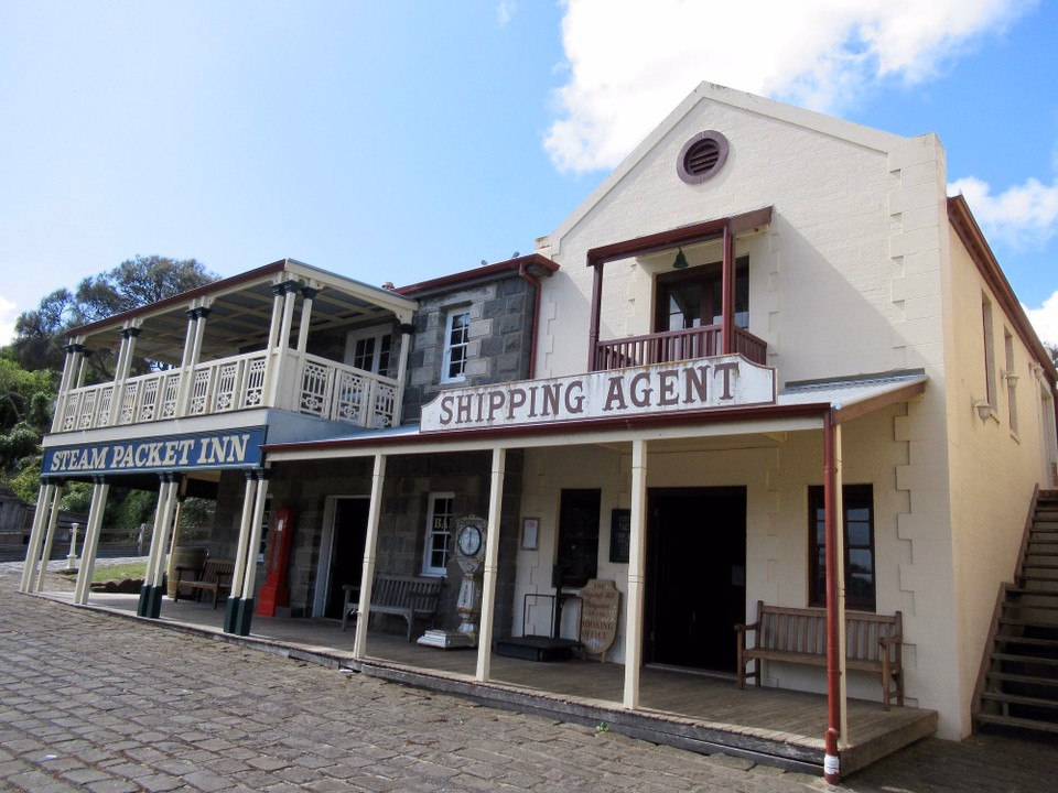 Australien - Port Fairy - Reisebüro vor 150 Jahren... ab geht es ins lebensgefährliche Unterfangen der Seereise...🙈