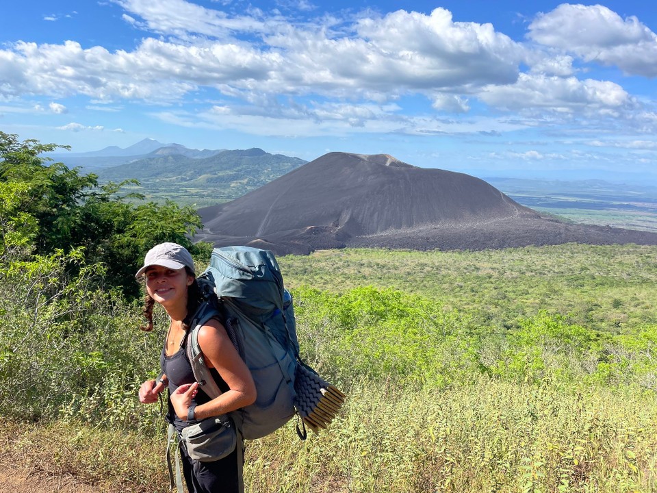 Nicaragua - Larreynaga - Blick auf den Cerro Negro (… und zahlreiche andere Vulkane des Landes 🌋)