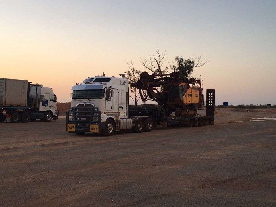 Australien - Minilya - Wir sehen hier so viele Road Trains