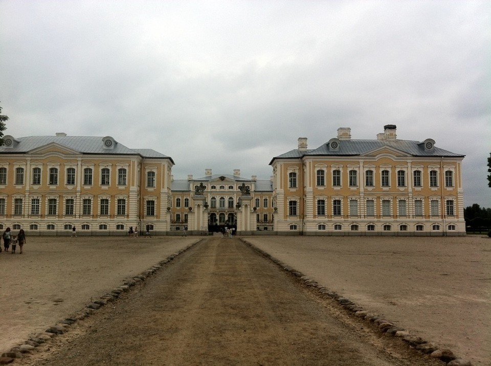 Latvia - Riga - Schlösser in Lettland...