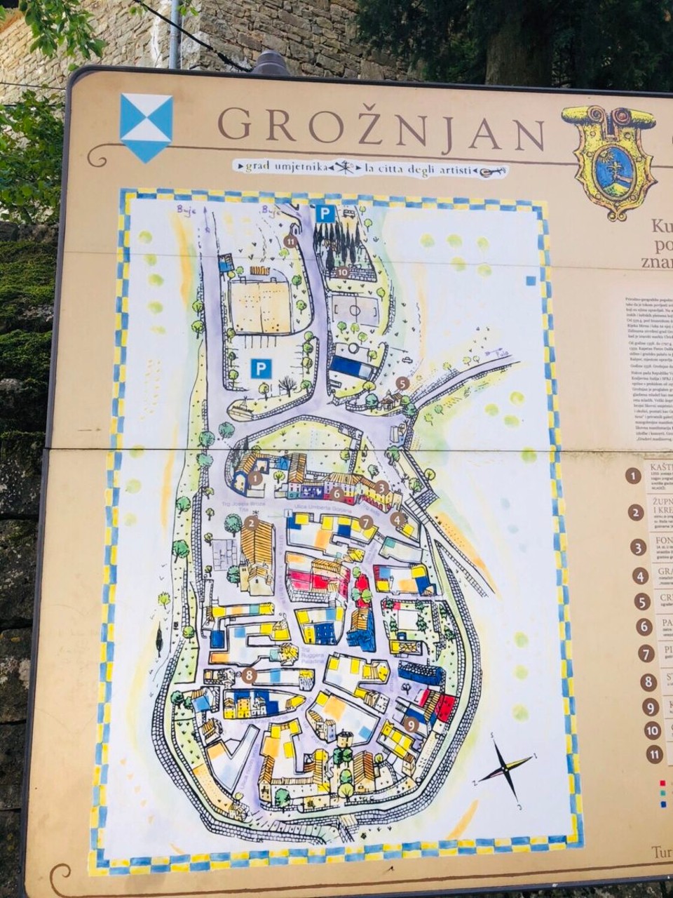 Kroatien - Grožnjan - Groznjan Künstlerdorf im Bergland