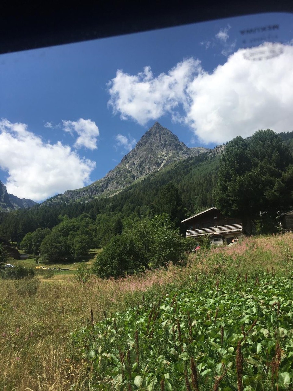 Frankreich - Chamonix - Hinter jeder Kurve überraschen neue faszinierende Eindrücke und schnell sind wir begeistert von unserem NEUEN Ziel! 