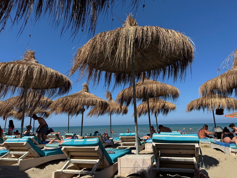 Albanien - Kavaje - So sah es den ganzen Tag aus, wenn wir nicht gerade im Wasser waren.