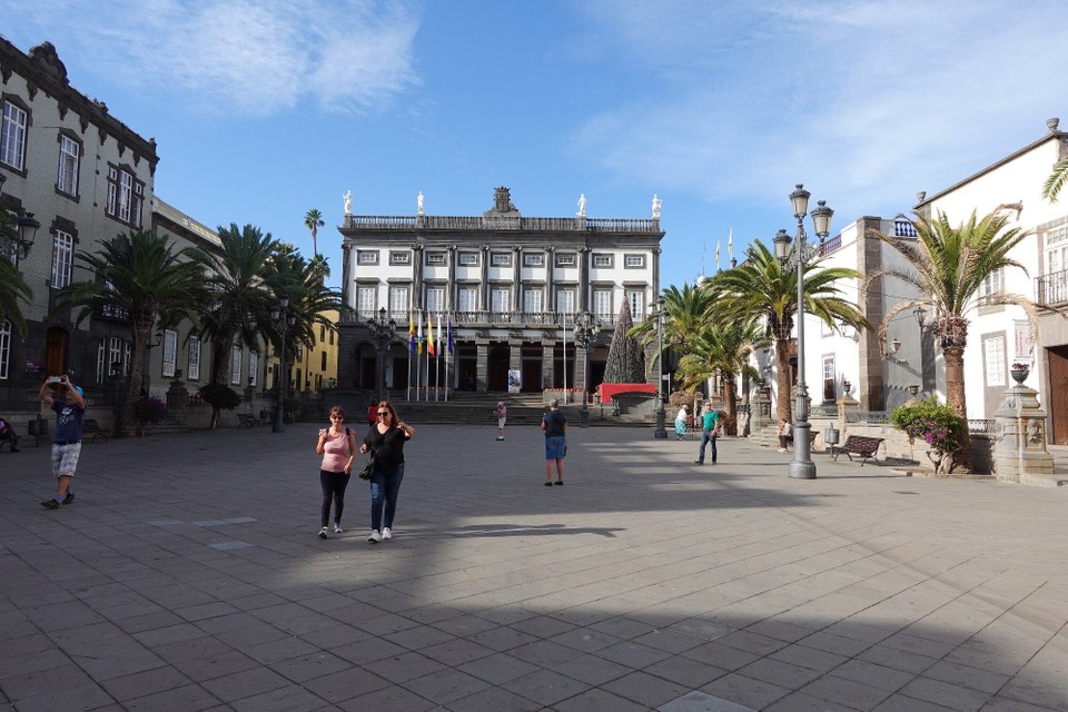 Spanien - Las Palmas de Gran Canaria - Plaz tëschent Kathedral a Gemeng