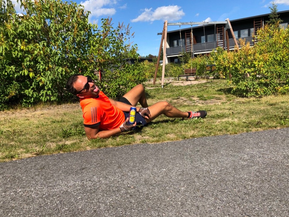 Finnland - Turku - Geschafft! Das kühle Radler schmeckt nach so einer Tour 3mal so gut. 