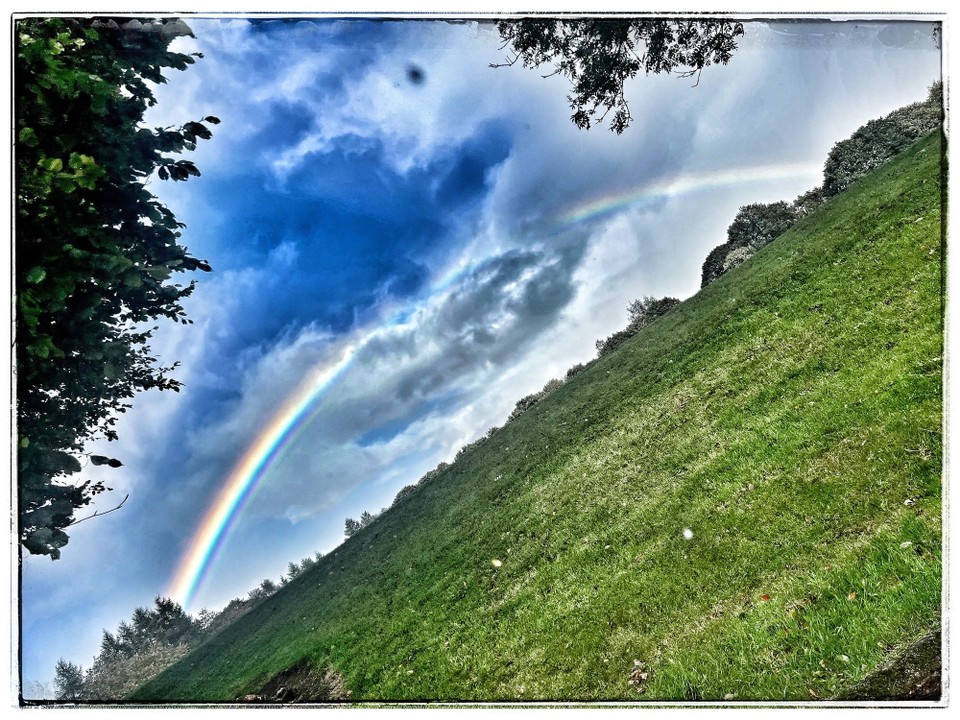 Vereinigtes Königreich - Glasgow - Nach dem Regen kommt die Sonne wieder und mit ihr der Regenbogen!  :0)