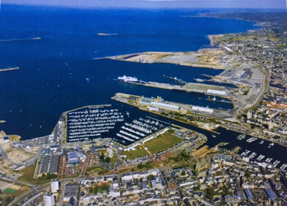 Frankreich - Cherbourg-en-Cotentin - Hafen von Cherbourg 