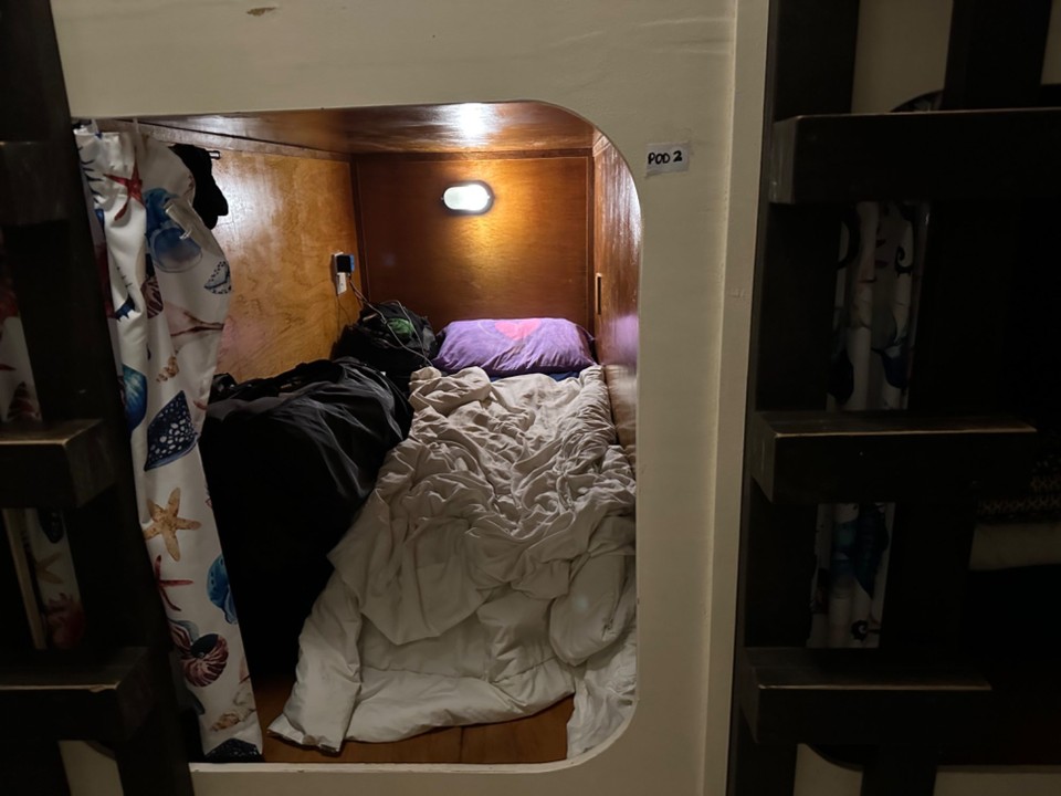 Fidschi - Nadi - Mein Kapselbett, immerhin fast 3 qm