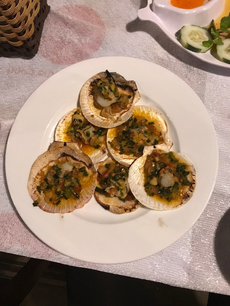 Vietnam - Hoi An - Beautiful scallops at Chien Restaurant, An Bang Beach (£2.50!)