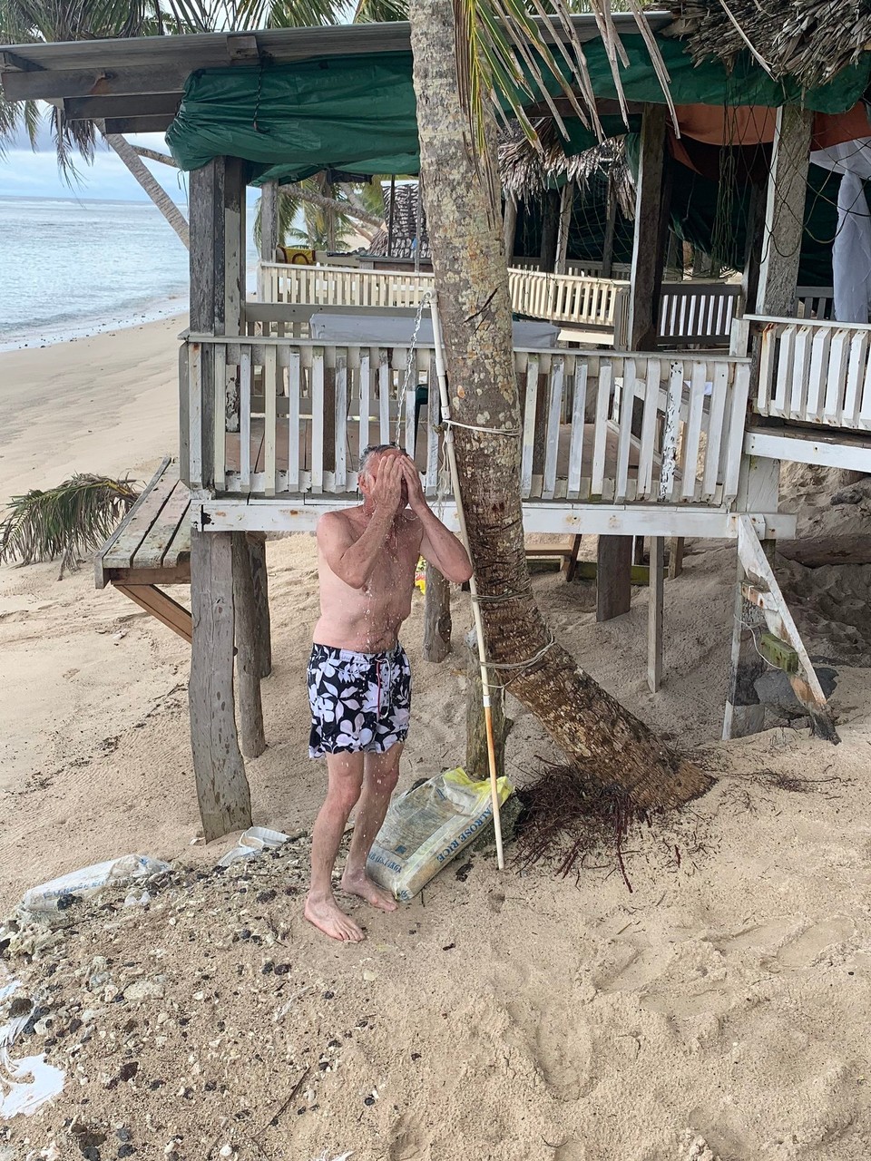 Samoa -  - Stranddusche 