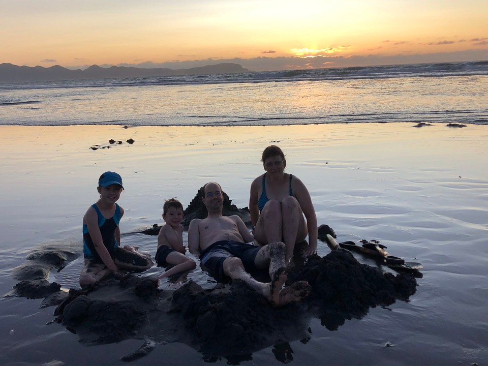 Neuseeland - Kawhia - Unser zweiter Pool .. leider etwas klein dafür aber sehr warm.