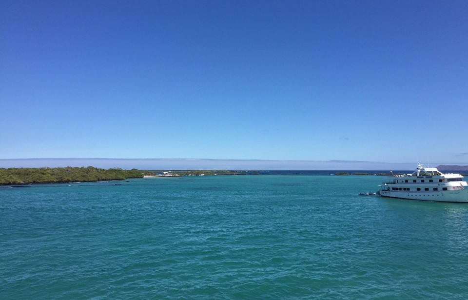 Ecuador - Rabida Island - View from the boat