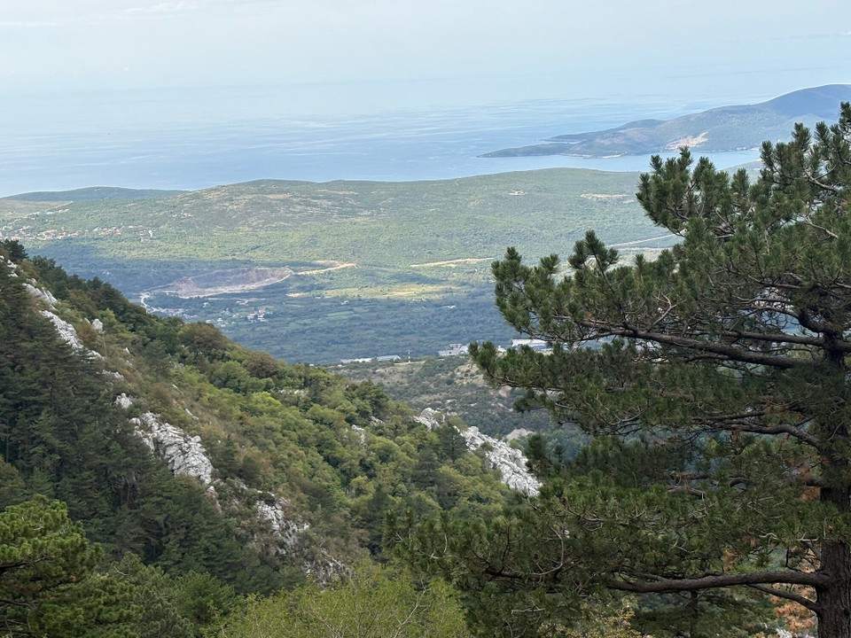 Montenegro - Cetinje - Dann geht’s in den Lovcen Nationalpark 