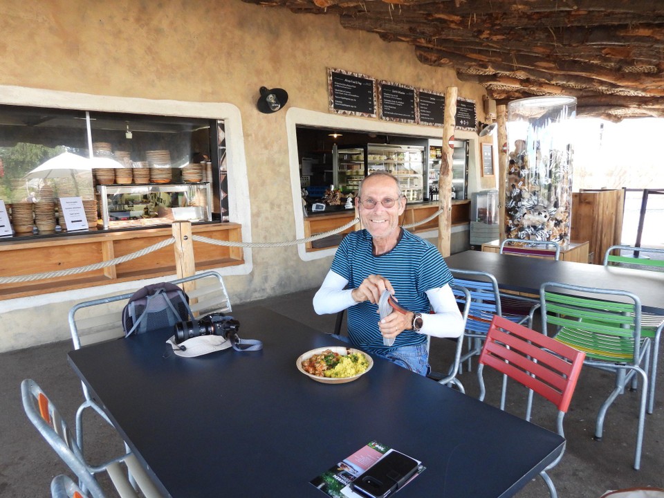 Schweiz - Zürich - Hier machen wir Mittagspause und geniessen die Aussicht über die Tiere