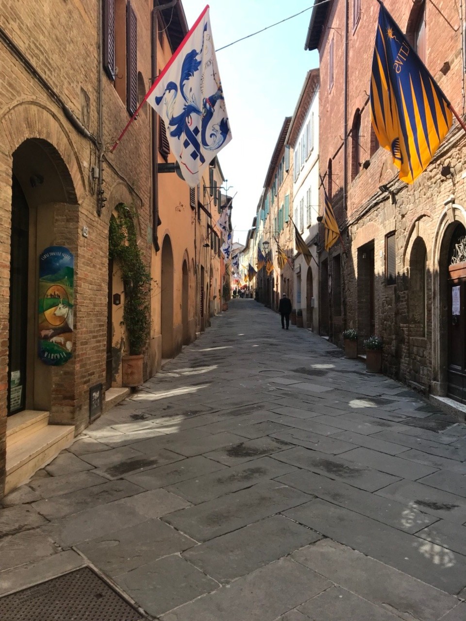 Italien - Montalcino - Die Heimat des Rotweins -Brunello- 