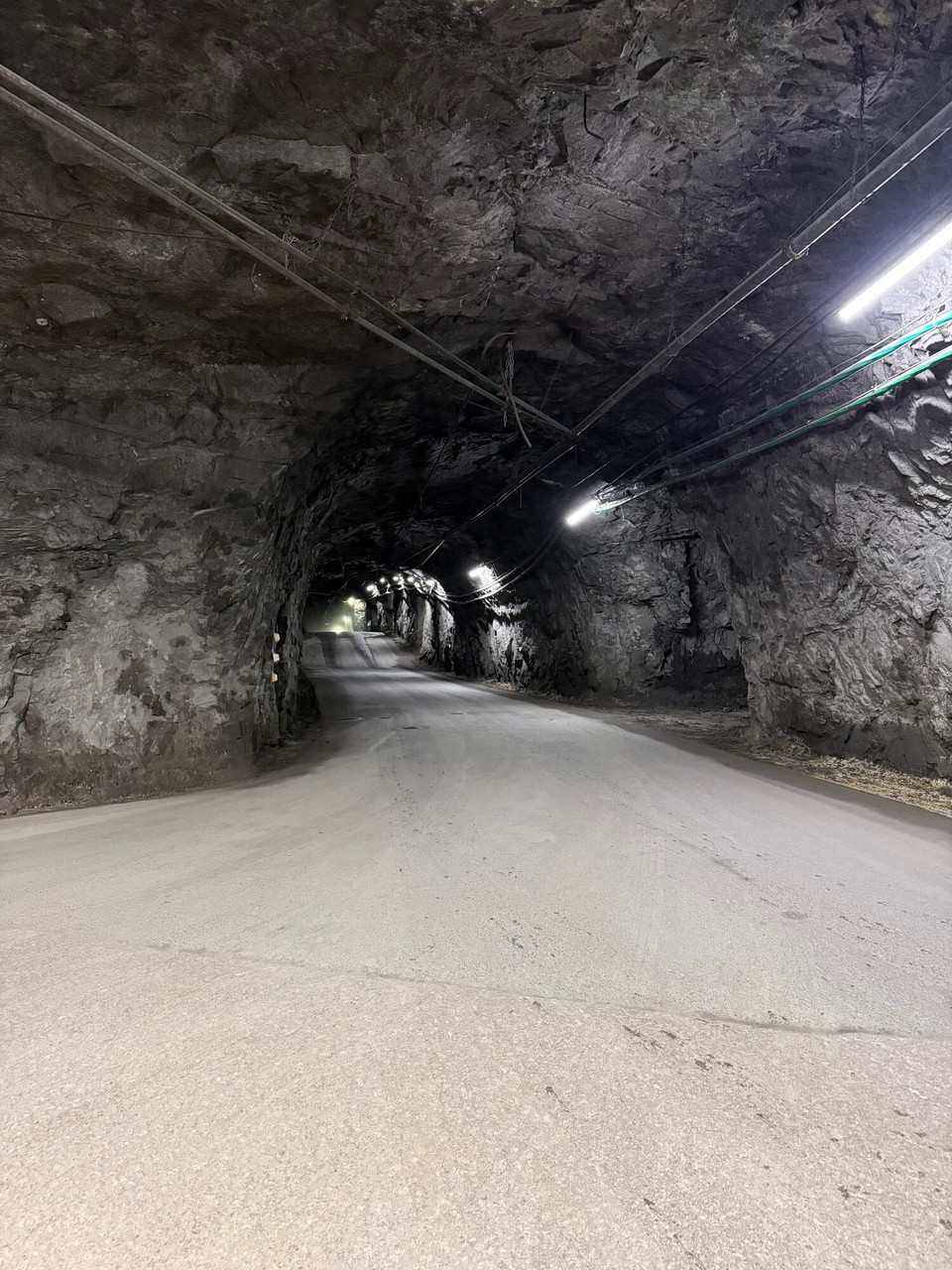 Schweden - Jukkasjärvi - Im Berg ..ca 500m tief
