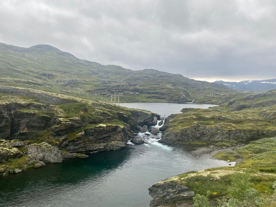 Norwegen - Steinklepp - Kleine und große Wasserfälle und Staudämme. 