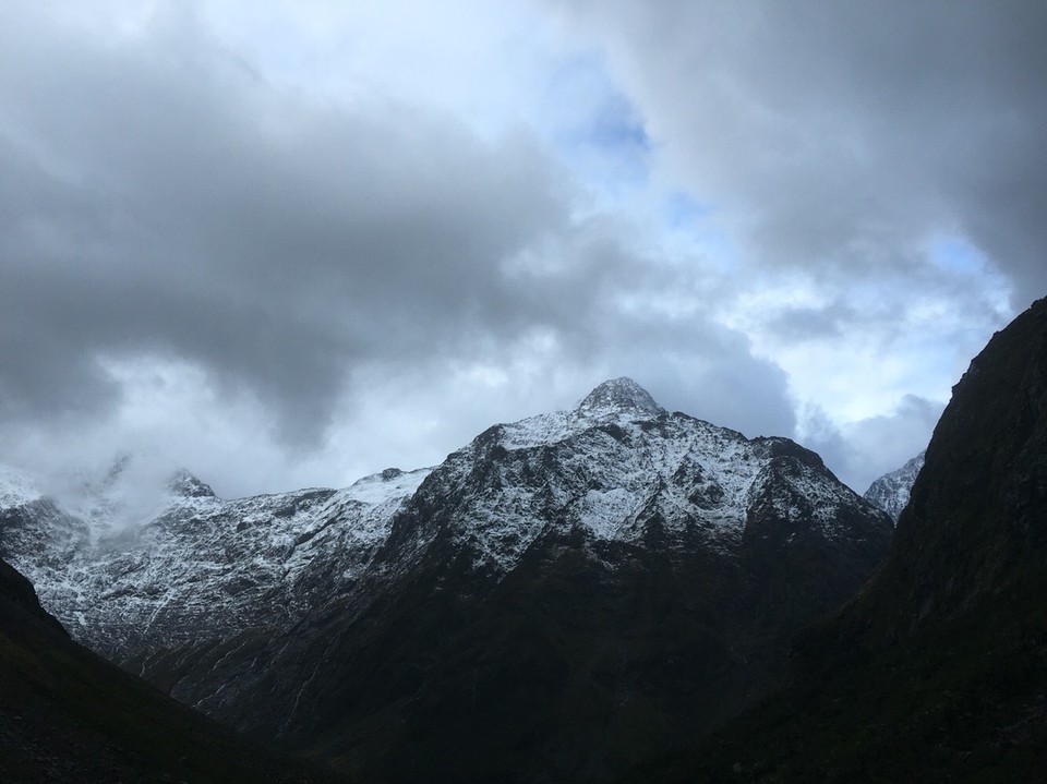 New Zealand - Milford Sound - Und auf dem Heimweg sagen wir die ersten Booten des Neuseeländischen Winters - fast wie daheim 