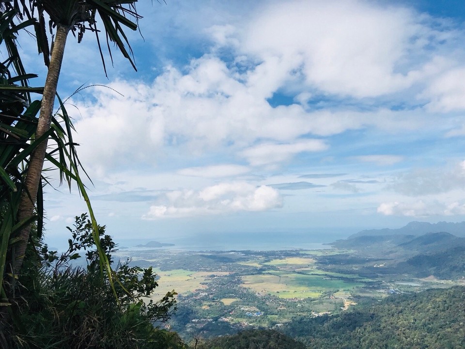 Malaysia -  - Day 3 -> 🔝 Mount Raya ⛰