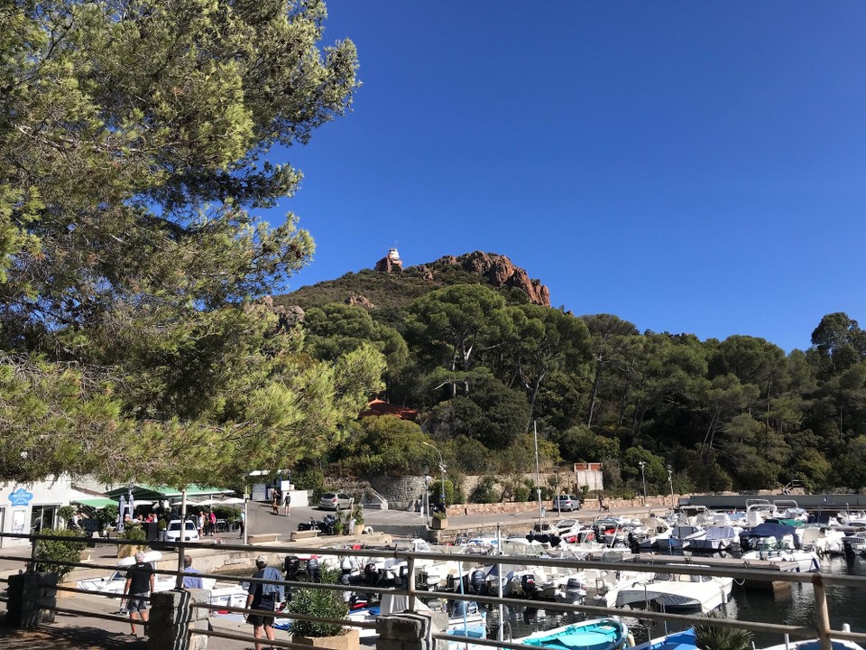 Frankreich - Plage de Le Dramont - In diesem Hafen haben früher auch unsere beiden Boote, ein Schlauchboot und ein Segelboot, gelegen.