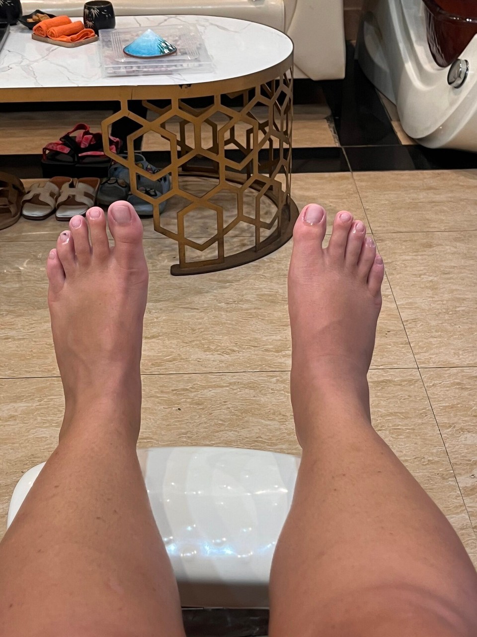 Vietnam - Hanoi - Had a pedi, foot is still fucked 