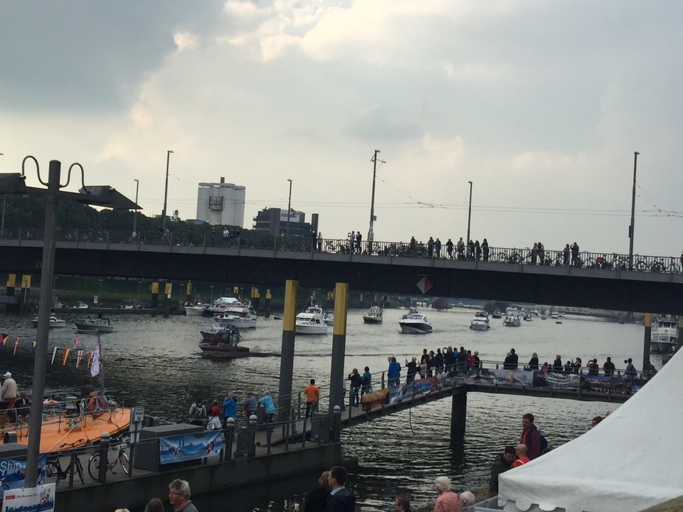  - Germany, Bremen, Schwachhausern - River Weser Boat Parade 