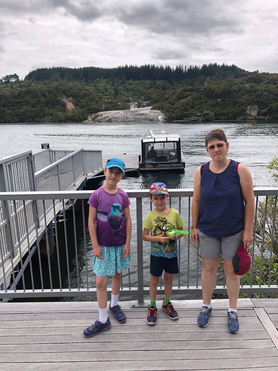 Neuseeland - Ohakuri - Zuerst geht es mit dem Boot (fährt auf Verlangen) über den Lake Ohakuri.
