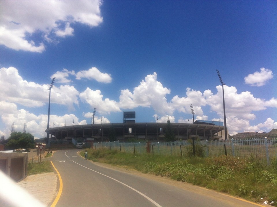 Südafrika - Betlehem - Fußballstadion in Maseru,..., hier finden die Länderspiele von Lesotho statt.