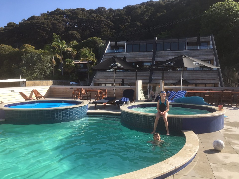 Neuseeland - Paihia - Die nächsten drei Nächte übernachten wir im Pionier Waterfront Appartements in der Wohnung 2.
